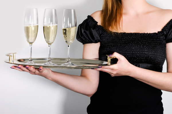 Fata ca hostess-protocol, 2-3 ore dupa programul de lucru, bani multi.